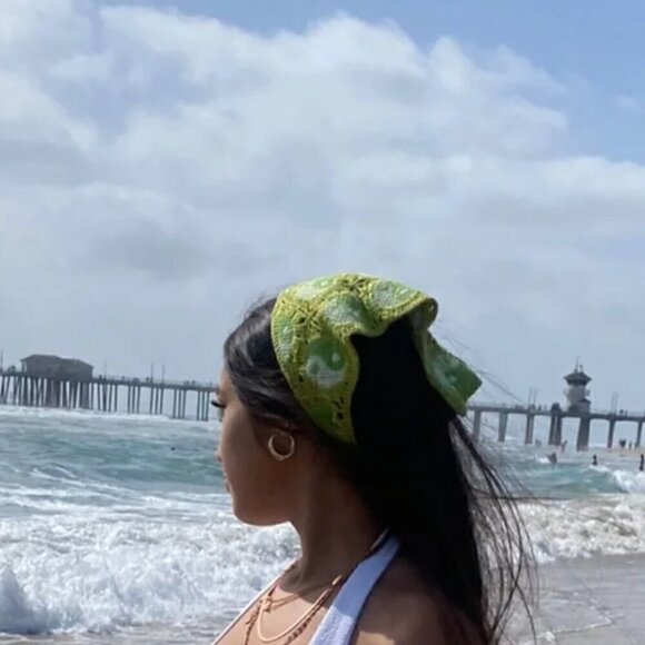 Urban Outfitters Yin Yang Icon Crochet Hair Bandanna Lime Green Knit Scarf Top - Picture 5 of 8